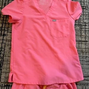 FIGS Neon Pink scrub set